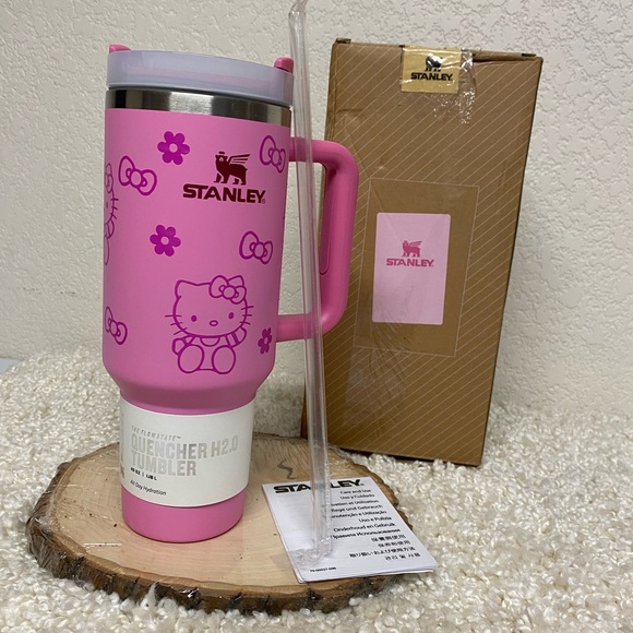Stanley Pink Hello Kitty Quencher Tumbler - Picture 1 of 10